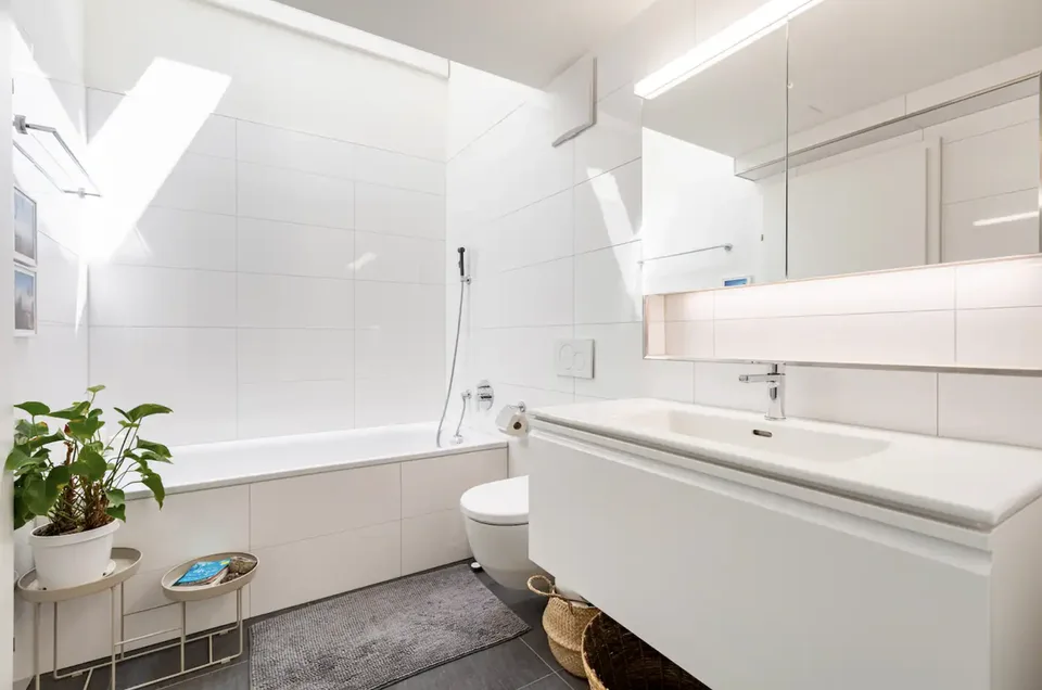Unique 4.5-Room Duplex Penthouse with Spacious Balcony in Langnau am Albis – foto 13 di 30