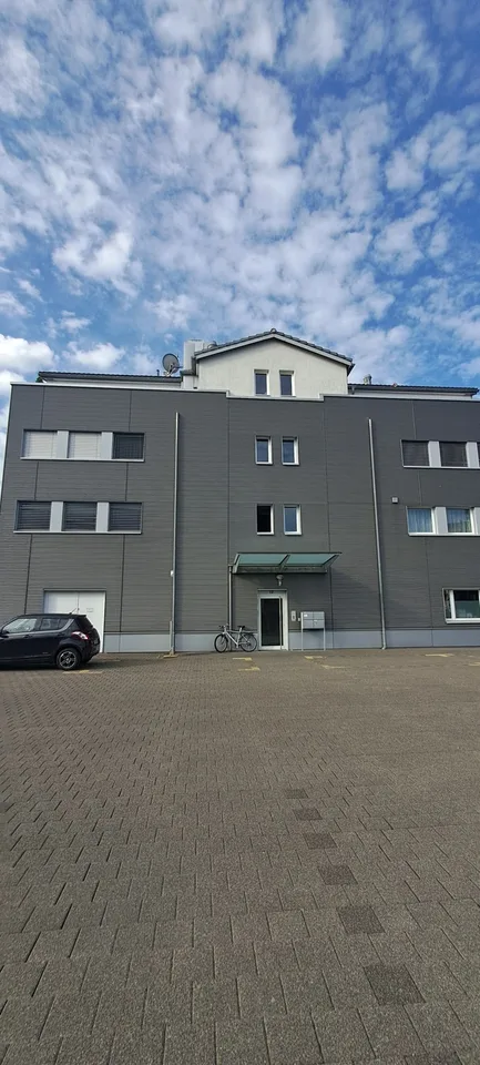 Attraktive Gewerbefläche an bester Passantenlage wird frei ! – foto 12 di 12