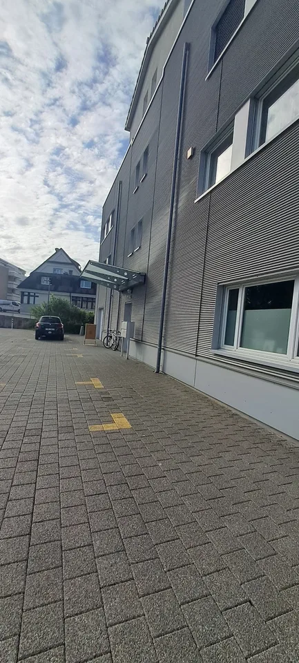 Attraktive Gewerbefläche an bester Passantenlage wird frei ! – foto 11 di 12