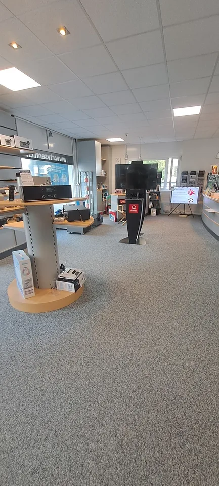 Attraktive Gewerbefläche an bester Passantenlage wird frei ! – foto 6 di 12