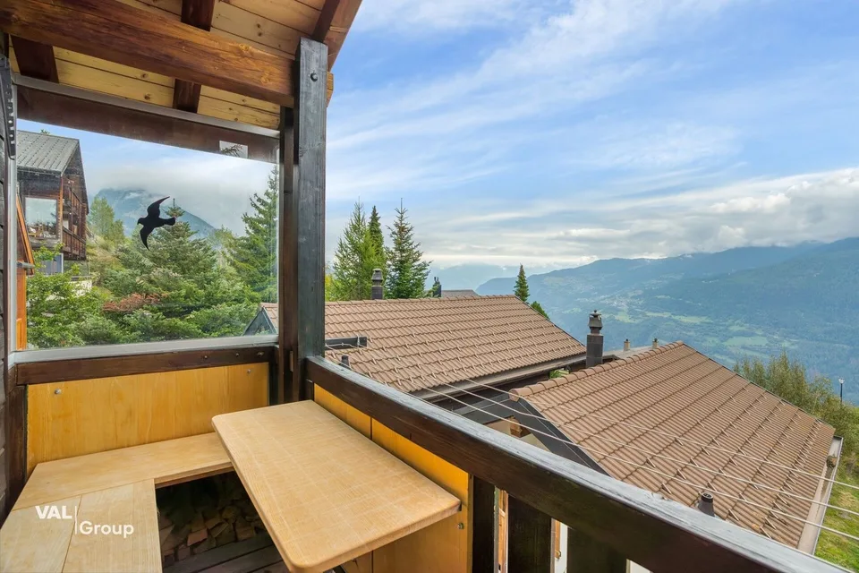 A private retreat in the heart of the Valais mountains – photo 11 of 13
