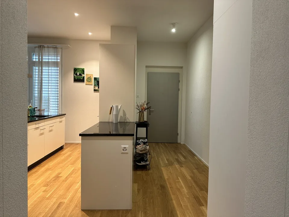 Befristet für 3 Monate! Möblierte 4.5-Zimmer-Wohnung in Uster zur Untermiete, 18.12.2026 - 27.03.2027 – Foto 2 von 12