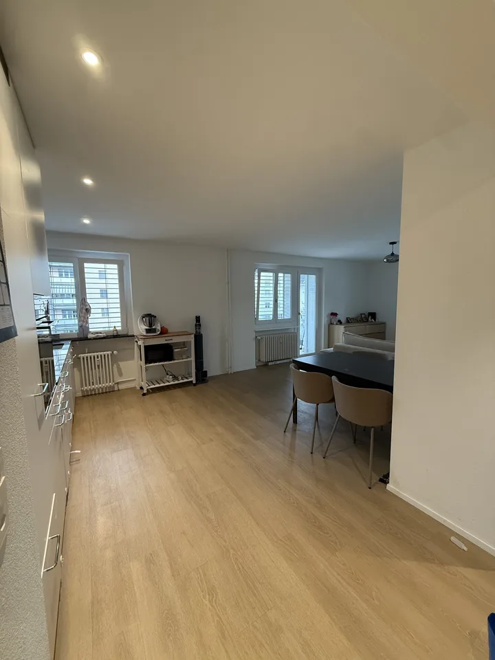 Appartamento 2.5 locali luminoso al 2° piano; Eichstrasse 2, 8610 Uster – foto 3 di 9