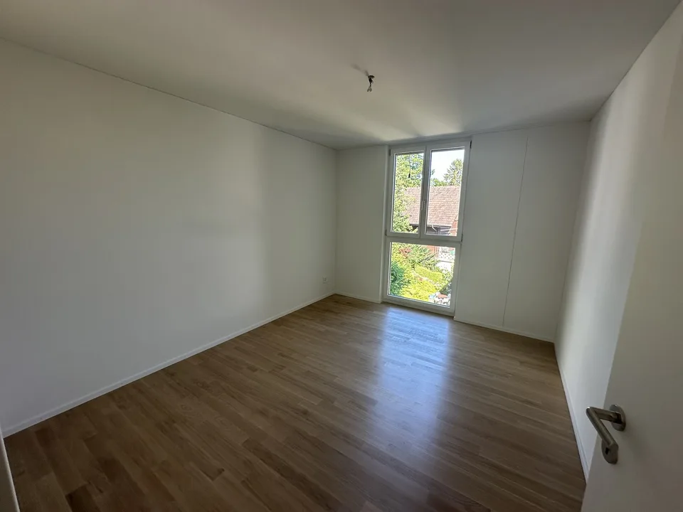 Exklusive 4.5-Zimmer-Neubauwohnung mit Lift direkt in die Wohnung – Foto 10 von 13