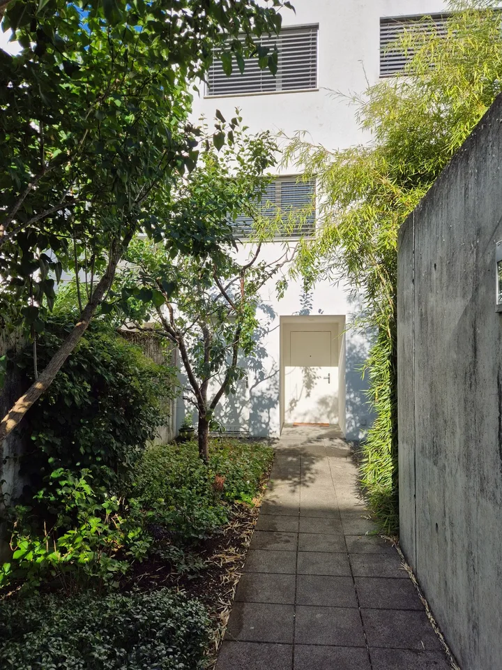 5 1/2-Zimmer-Familienhaus mit Garten – photo 2 sur 21