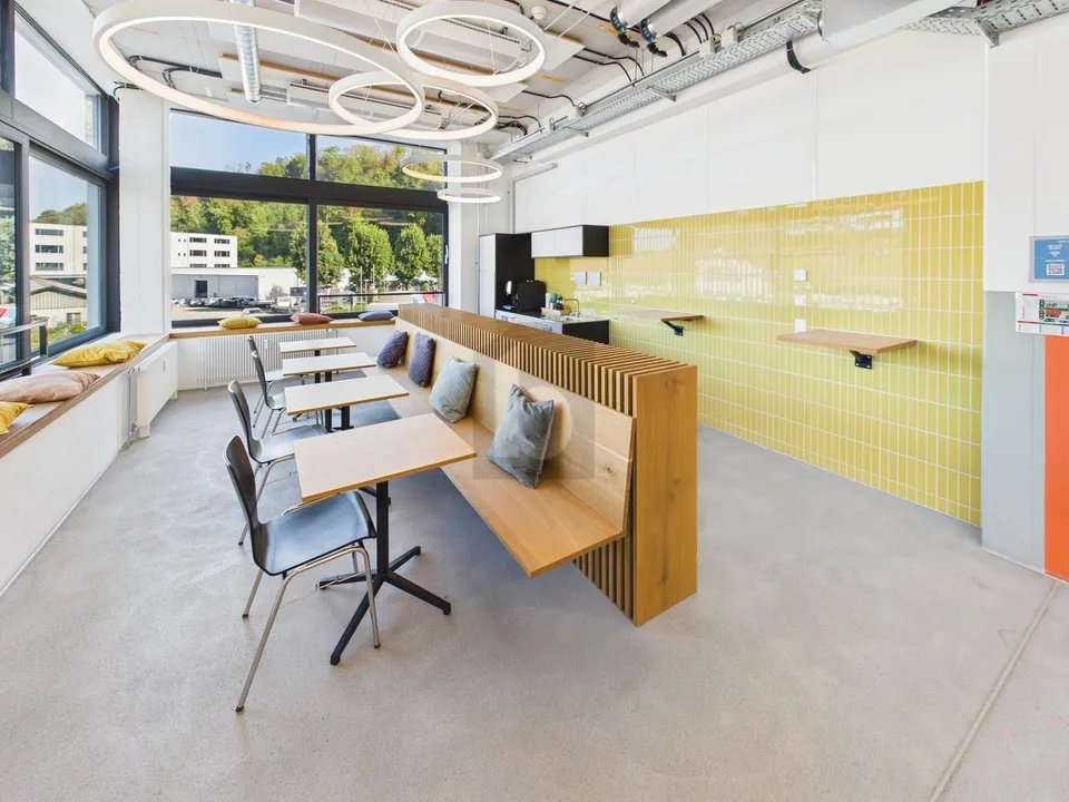 GROSSZÜGIG,MODERN UND VIELSEITIG NUTZBAR – Foto 2 von 4