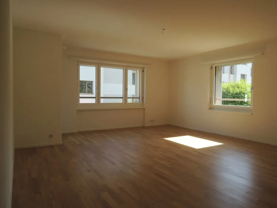 moderne Wohnung in Thalwil (autoarmes wohnen) – Foto 3 von 11