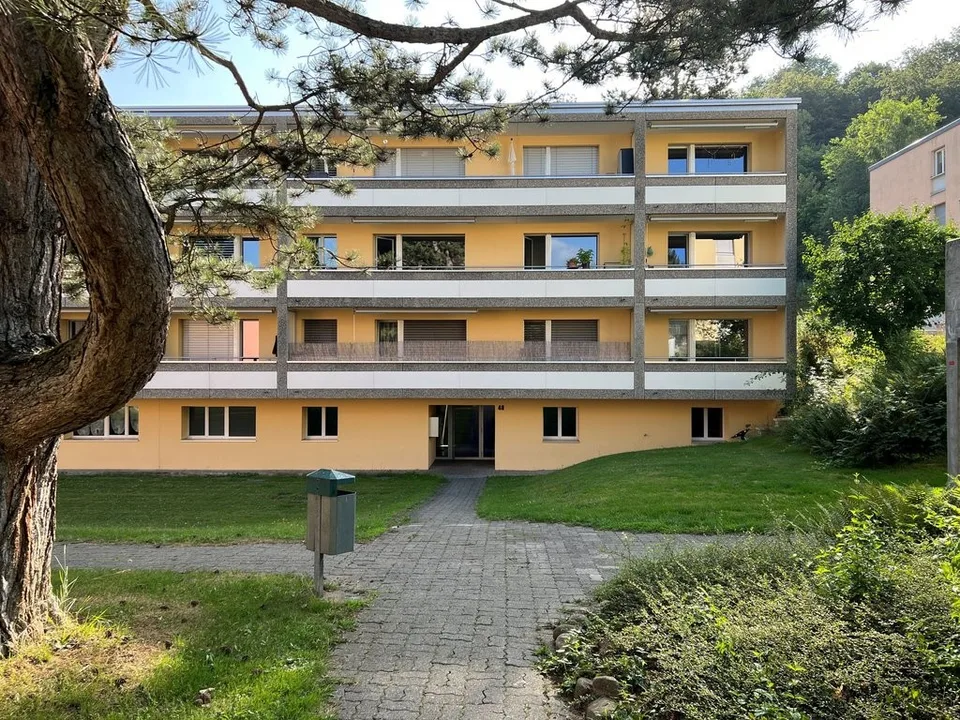 Moderne 2.5-Zimmerwohnung in Ostermundigen – foto 1 di 6