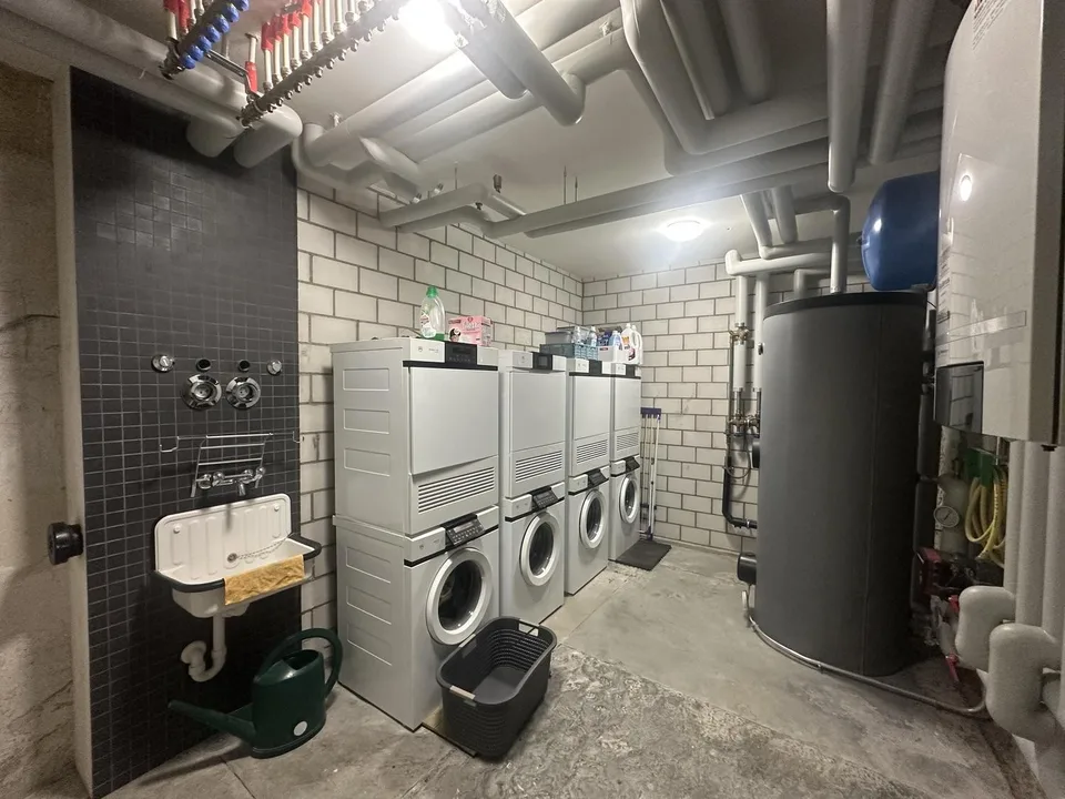stillvoll sanierte 5.5-Zimmer-Wohnung – Foto 17 von 20