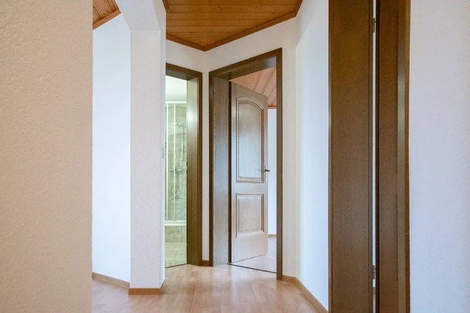 Grosszügige 3 Zimmer Wohnung in ruhigem Wohnquartier in Rorschach – Foto 4 von 9