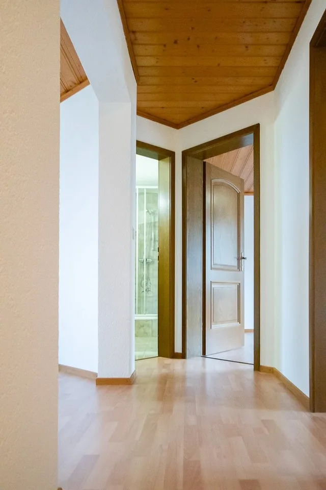 Grosszügige 3 Zimmer Wohnung in ruhigem Wohnquartier in Rorschach – Foto 3 von 9