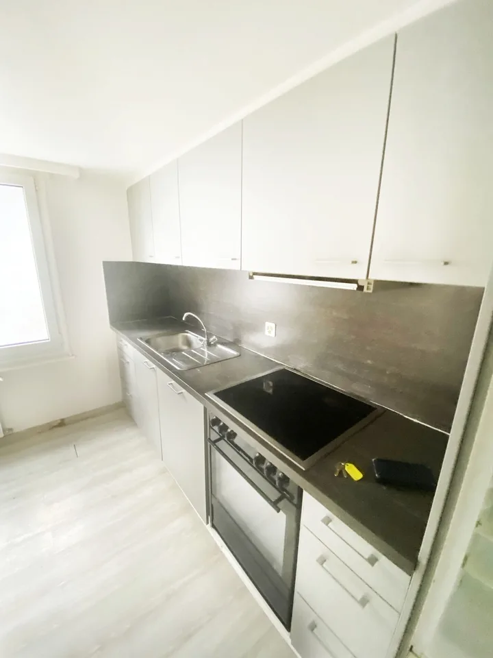 Neuwertige, wunderschöne 4.5 Zimmerwohnung zentral in St. Gallen! – photo 3 sur 8
