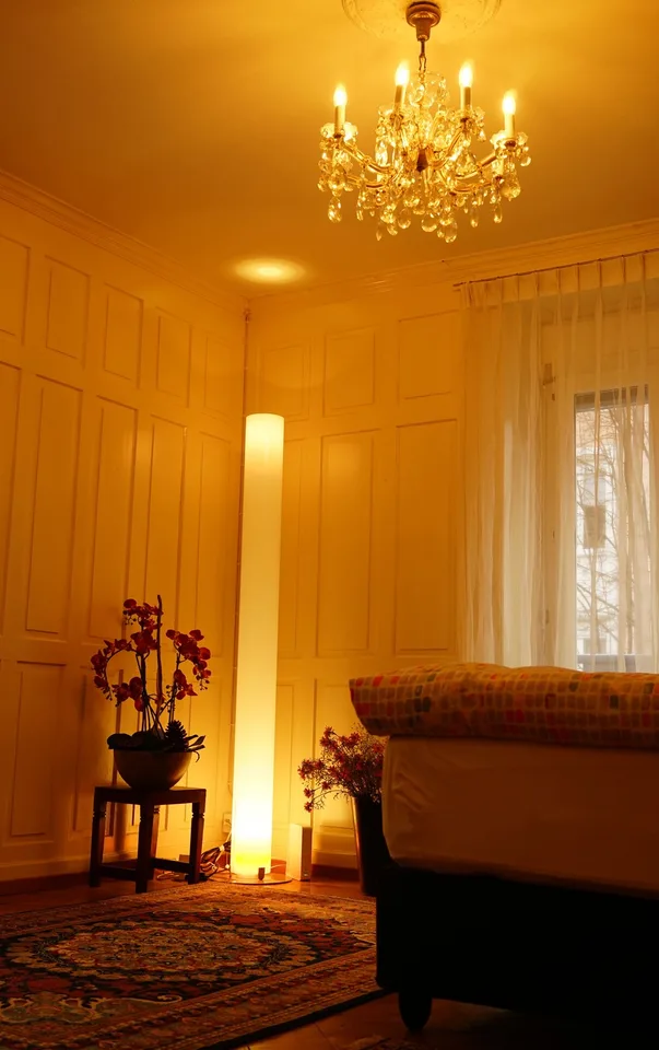 Research & Creative – Mature and Thoughtful Living (36y+, 450m from Zurich HB) – foto 4 di 7