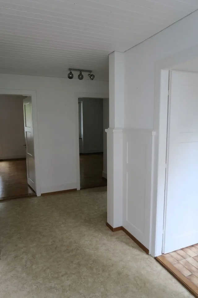 BEFRISTET ZU VERMIETEN - charmante Altbauwohnung im Breitenrain – Foto 7 von 9