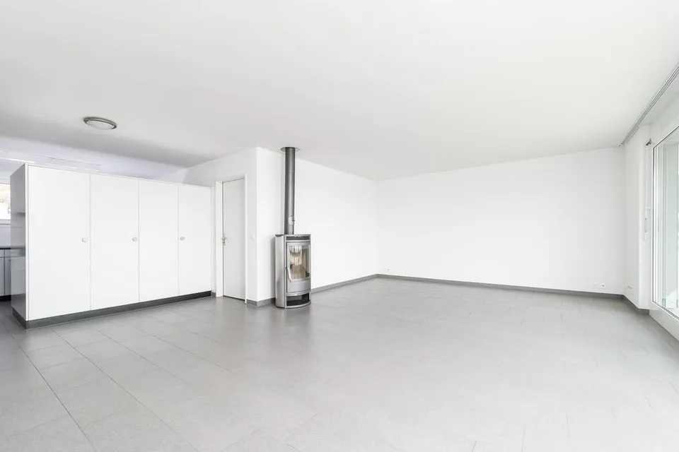 So lässt es sich wohnen! 82m2 Terrasse! – Foto 4 von 9