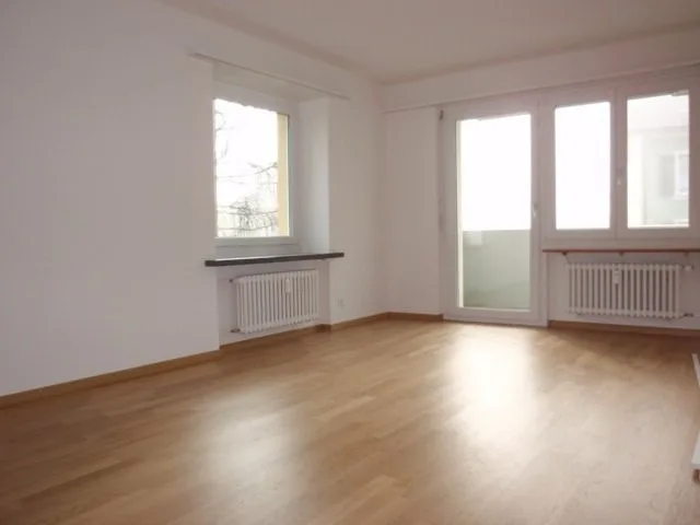 Renovated 3.5-room apartment with balcony in Solothurn – photo 12 of 12