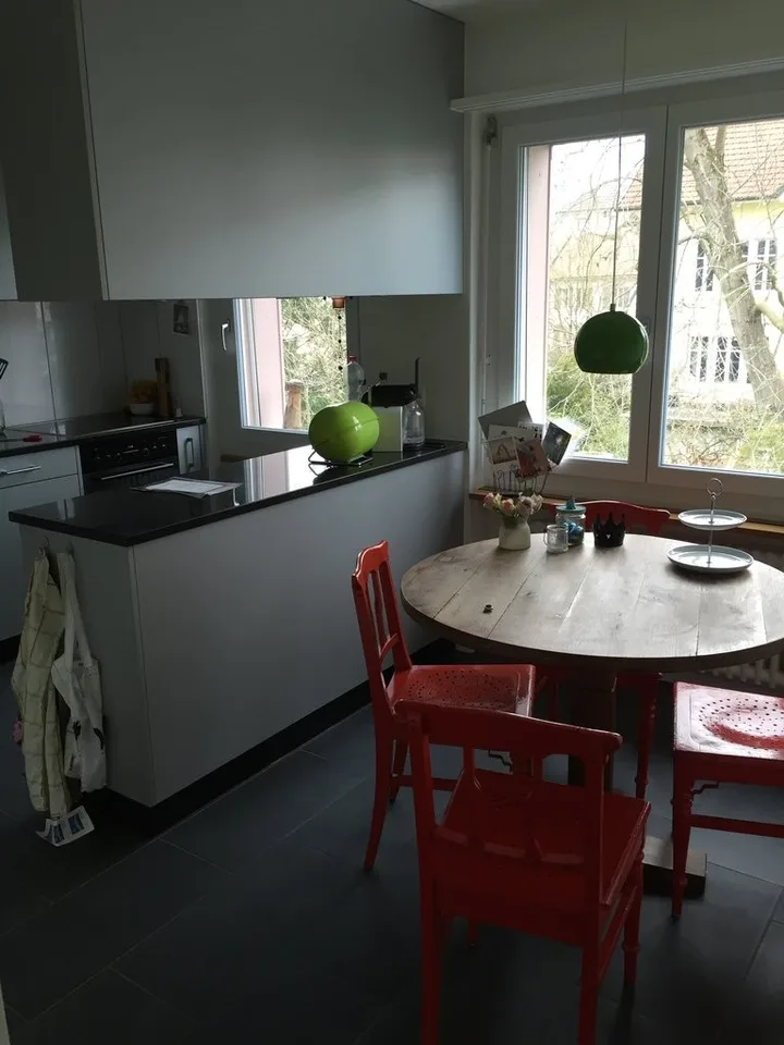 Renovated 3.5-room apartment with balcony in Solothurn – photo 4 of 12