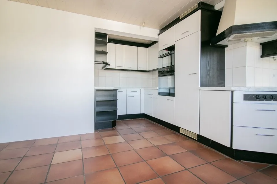 Appartement spacieux 7.5 pièces avec jardin d'hiver à St. Margrethen – photo 2 sur 12