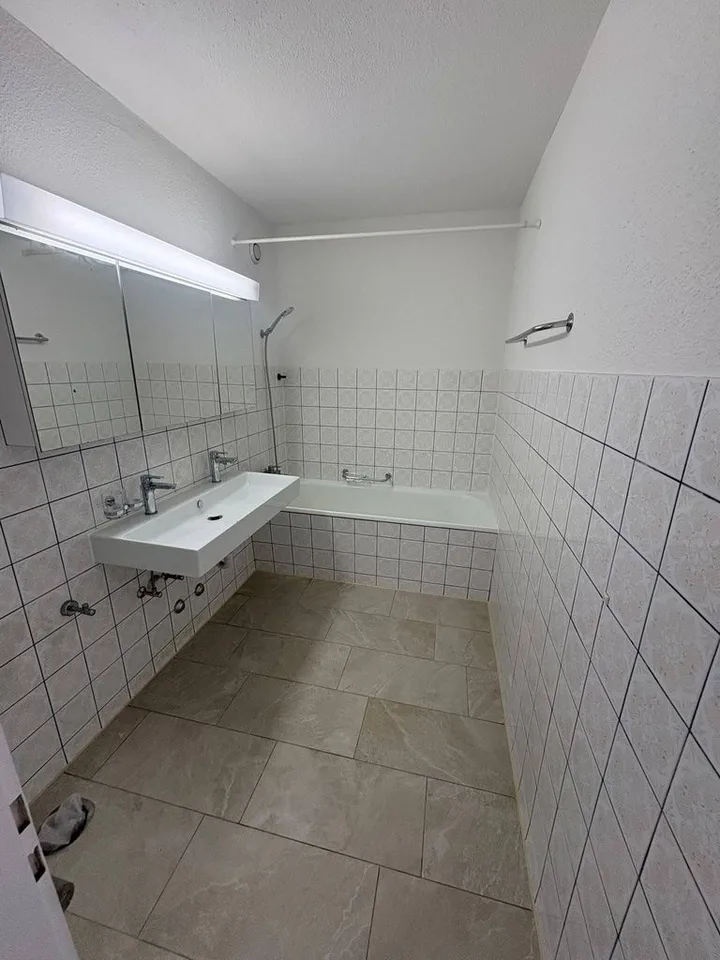 Renovierte 2.5-Zimmerwohnung im Seefeld – Foto 6 von 6