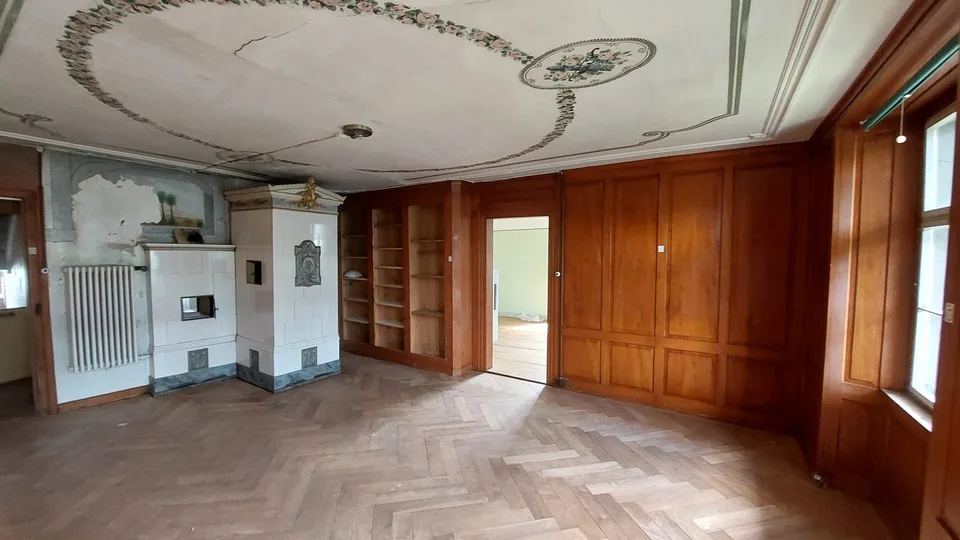 Raum, Charakter, Geschichte. Ihr Mehrgenerationenhaus in Erlen – foto 3 di 11