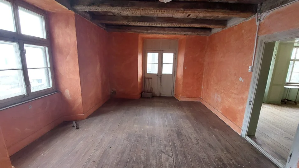 Raum, Charakter, Geschichte. Ihr Mehrgenerationenhaus in Erlen – foto 11 di 11