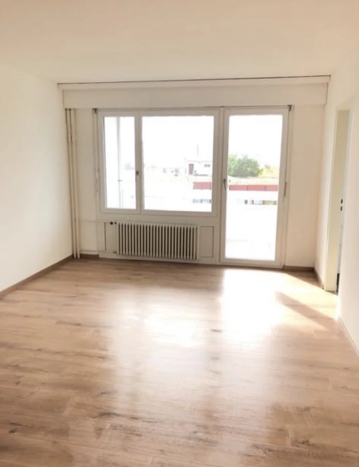 2.5-Zimmer-Wohnung, 54 m², 6. Stock, renoviert, Garage inkl. – Toplage Volketswil – Privatverkauf – foto 6 di 7