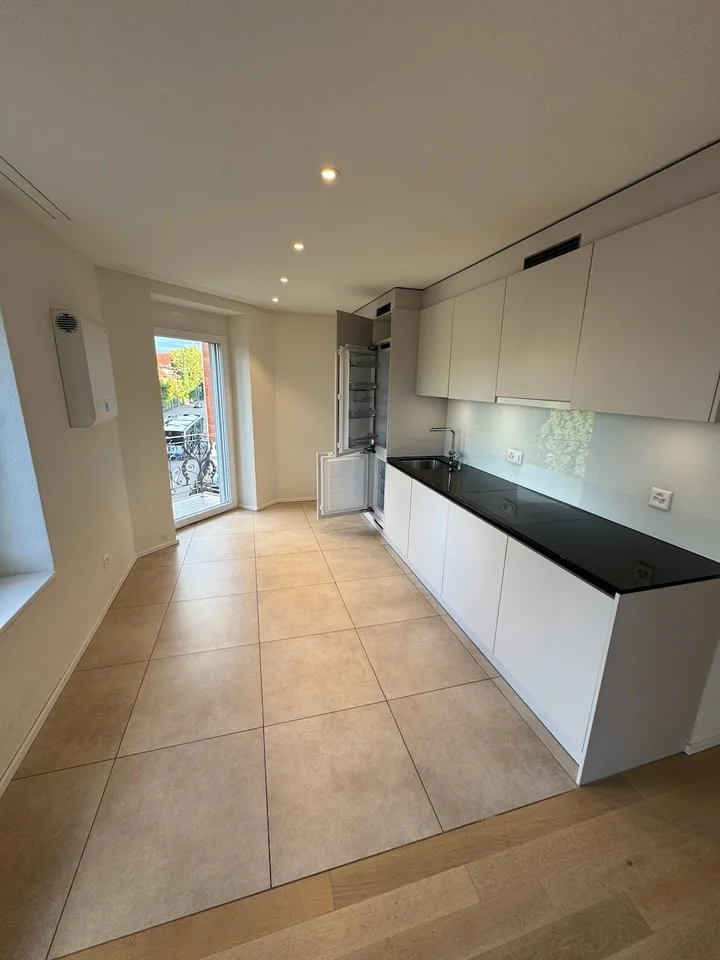 Moderne 3er WG mit Seesicht! – Foto 2 von 12