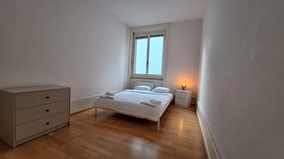 WG-Zimmer im Seefeld – grosszügige 2er-WG nahe Zürichsee – Foto 2 von 6