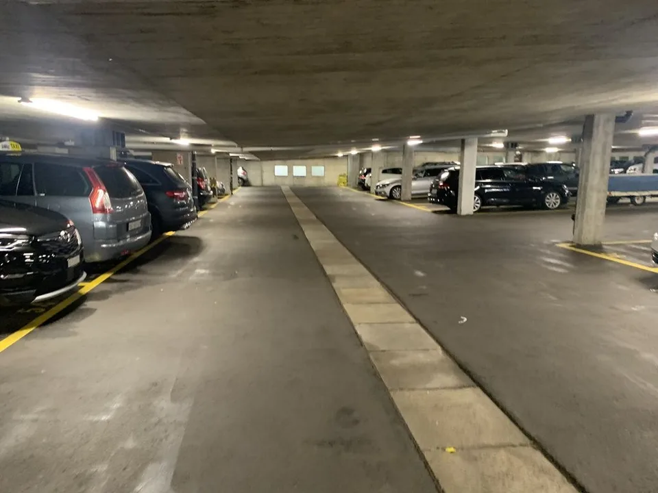 Einstellplätze zu vermieten – foto 2 di 2
