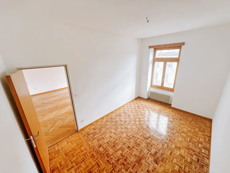 4.5 pièces - Appartement luxueux dans un endroit calme et central – Foto 3 von 9