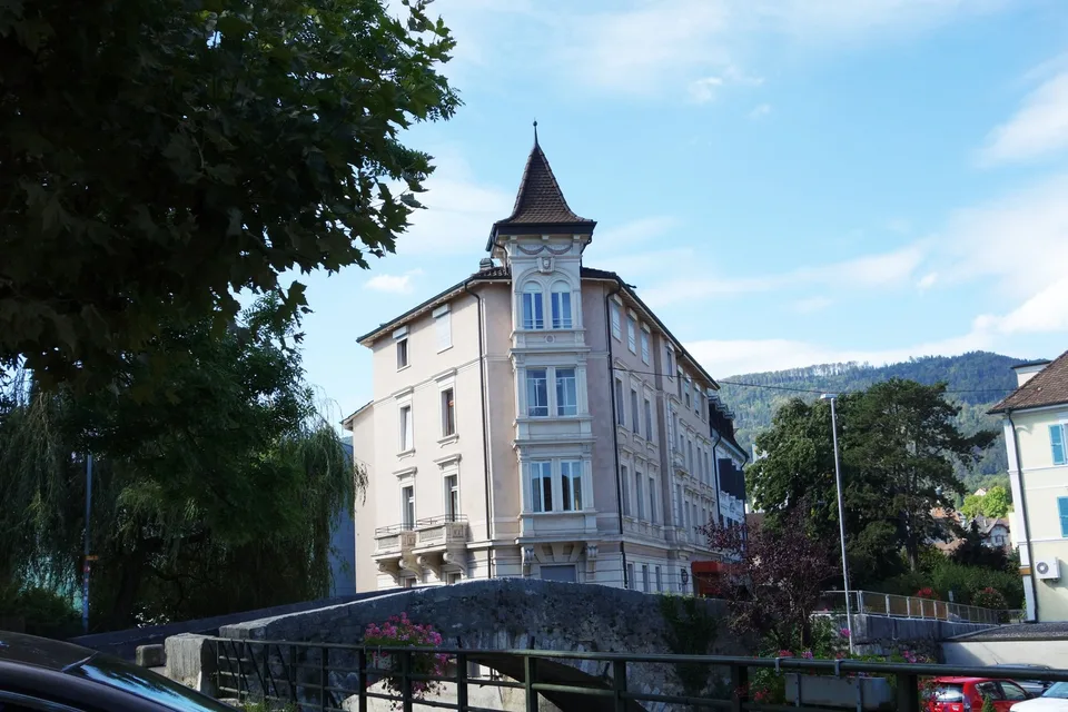 4.5 pièces - Appartement luxueux dans un endroit calme et central – Foto 9 von 9
