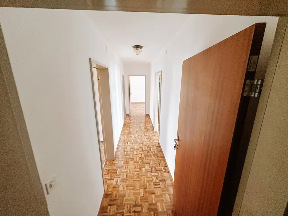 4.5 pièces - Appartement luxueux dans un endroit calme et central – Foto 6 von 9