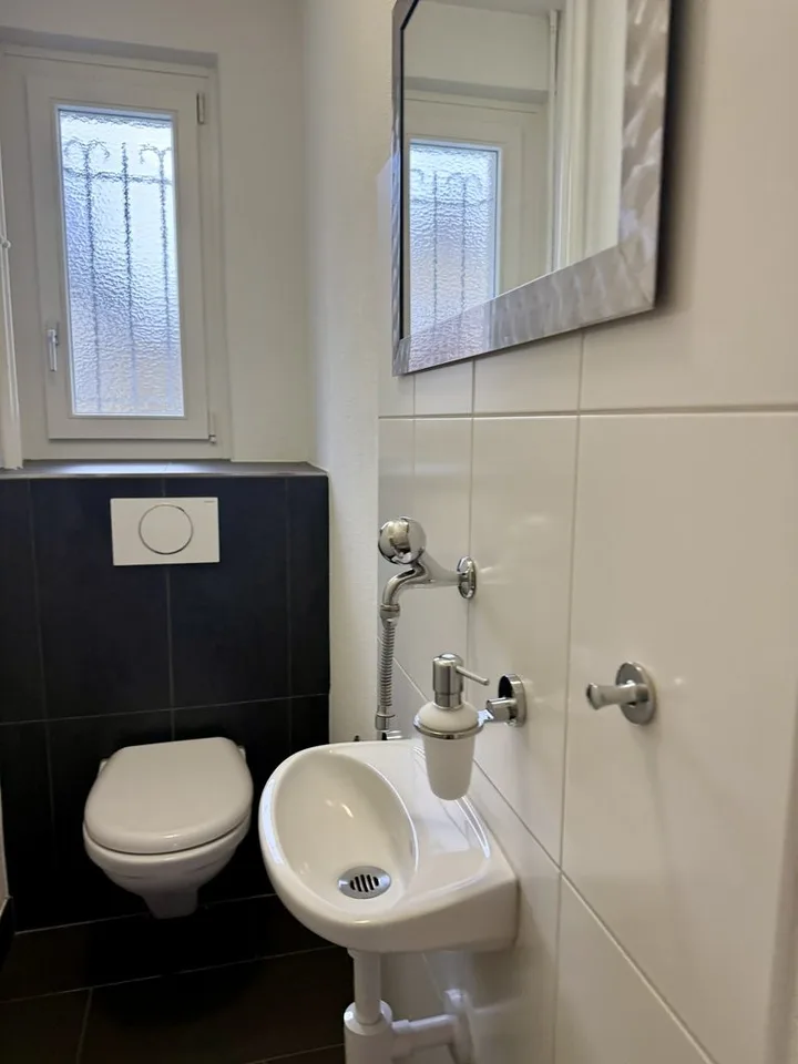 Moderne, helle 4-Zimmerwohnung mit einladendem Gartensitzplatz in Muri – photo 4 sur 9