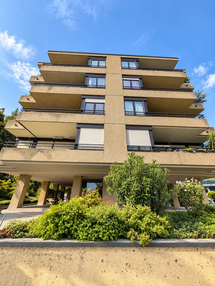 Elegantes 3.5-Zimmer-Wohnung mit großer Panoramaterrasse und Seeblick Paradiso – Foto 24 von 25