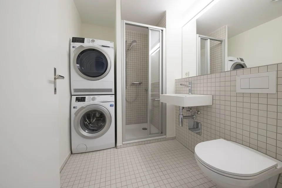 Attractive and bright apartment at the exhibition square – photo 2 of 5
