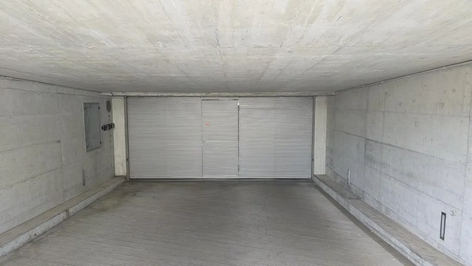 Einstellhallenplatz (mit oder ohne Elektroladestation) zu vermieten – Foto 4 von 4