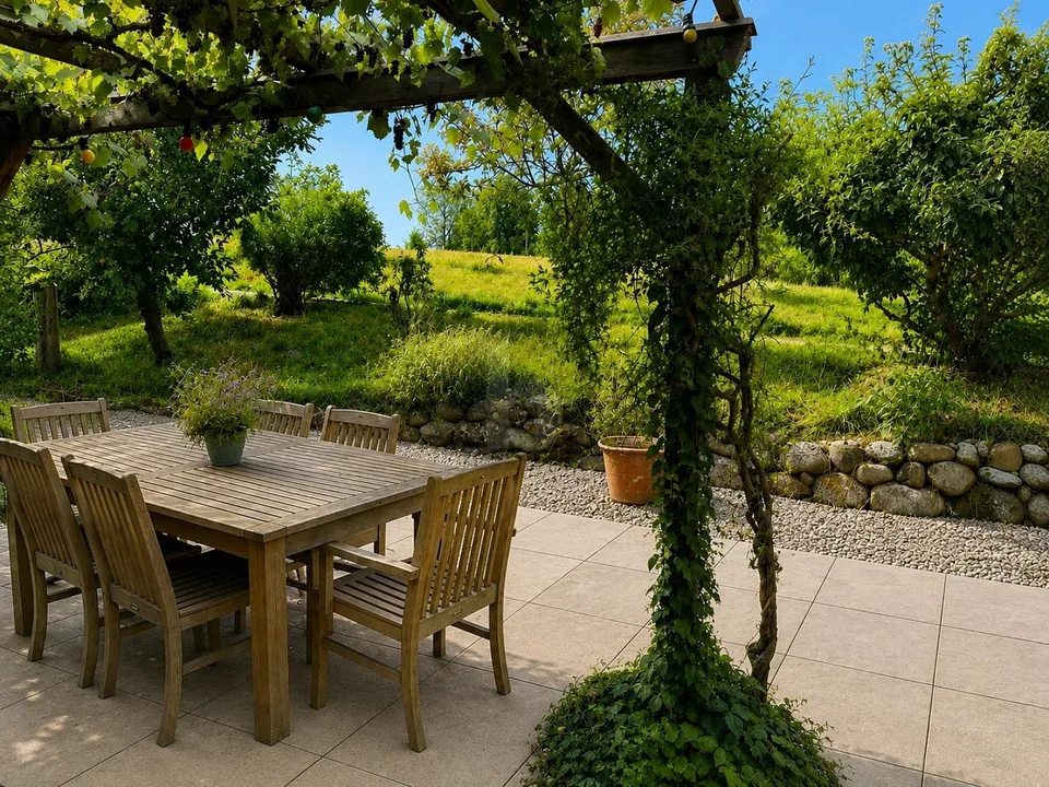 HOCHWERTIG MIT PERGOLA ZUM VERLIEBEN! – Foto 2 von 4