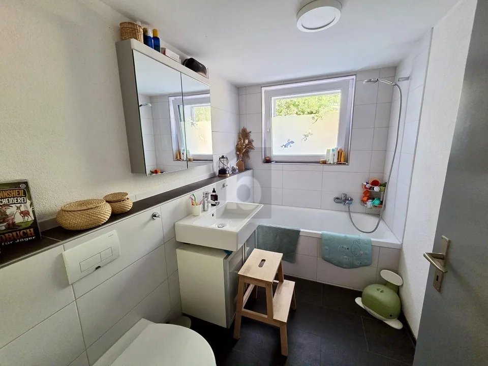 GROSSZÜGIG MIT EINLIEGERWOHNUNG – photo 4 of 4