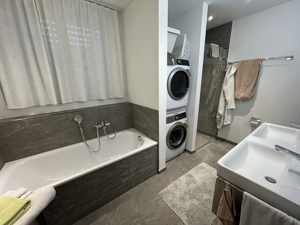 Hochwertig möblierte 3½-Zimmerwohnung in Uitikon Waldegg – Untermiete ab 1. November 2026 – Foto 4 von 6