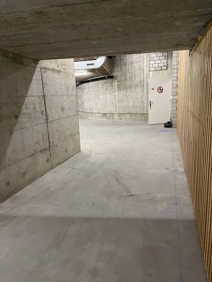 Local d'entrepôt 141m2 à louer en centre-ville Flora Haus – photo 5 sur 9