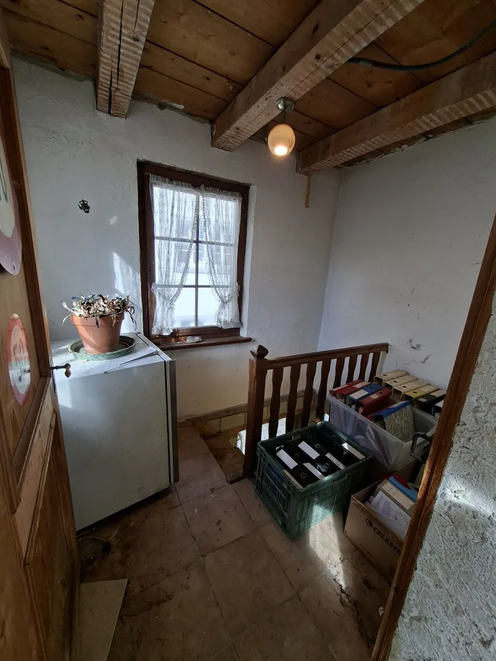 Haus zu verkaufen mit separatem Atelier und Aussenparkplätzen – photo 21 sur 30