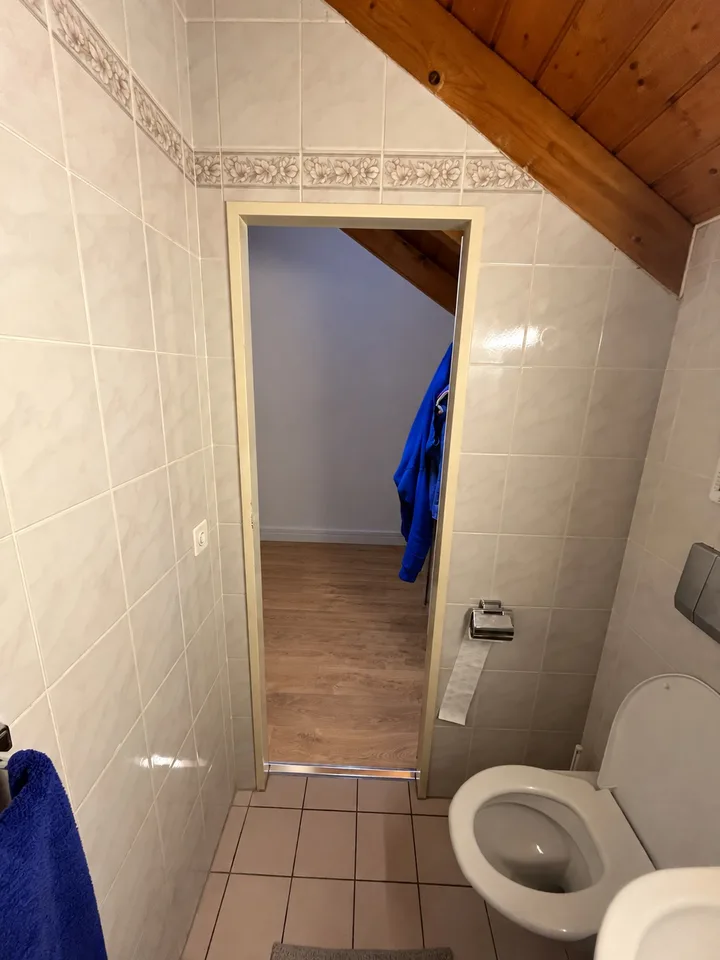 Beautiful four\-room apartment available immediately CHF 2,300 per month, all inclusive – Foto 9 von 22