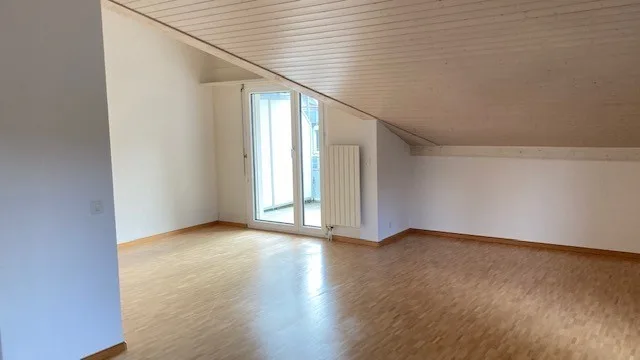 Schöne ruhige 3 1/2 Zimmer-Maisonettewohnung im 1.OG & 2.OG mit 95m2 zu vermieten – Foto 4 von 15