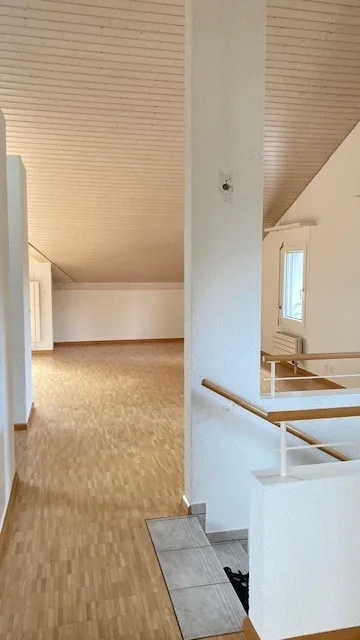 Schöne ruhige 3 1/2 Zimmer-Maisonettewohnung im 1.OG & 2.OG mit 95m2 zu vermieten – Foto 1 von 15