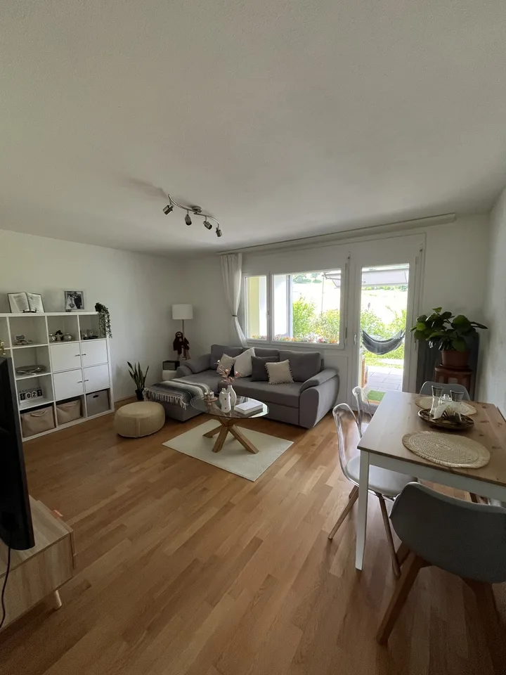 TEMPORARY 2,5 Room Apartment in Birmensdorf ZH – photo 1 of 8
