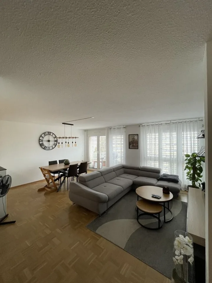 A saisir ! Superbe appartement dans un quartier résidentiel ! – Foto 3 von 7