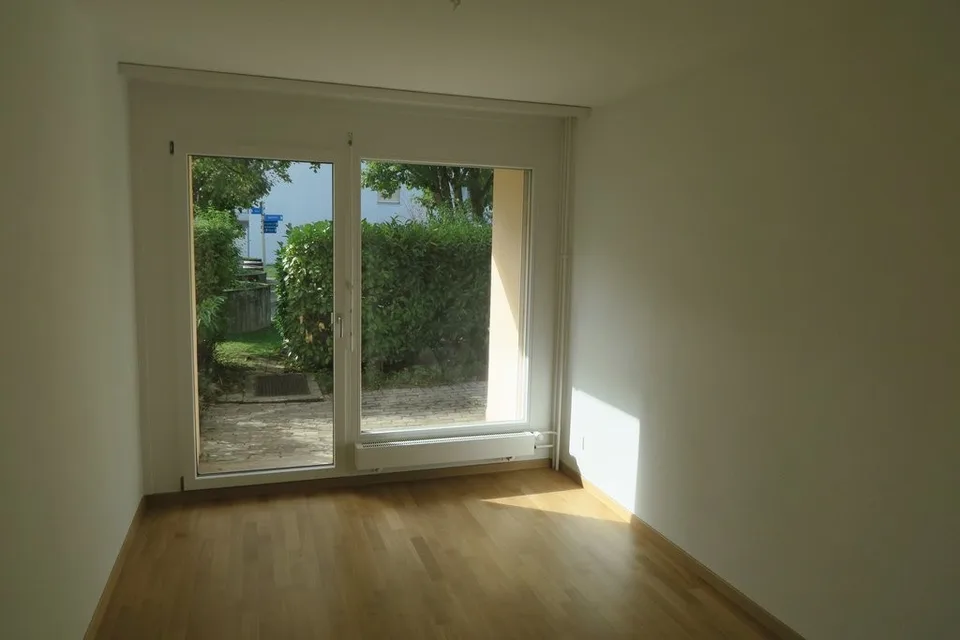 3 1/2-Zimmer-Wohnung mit Sitzplatz in Bolligen – Foto 6 von 9
