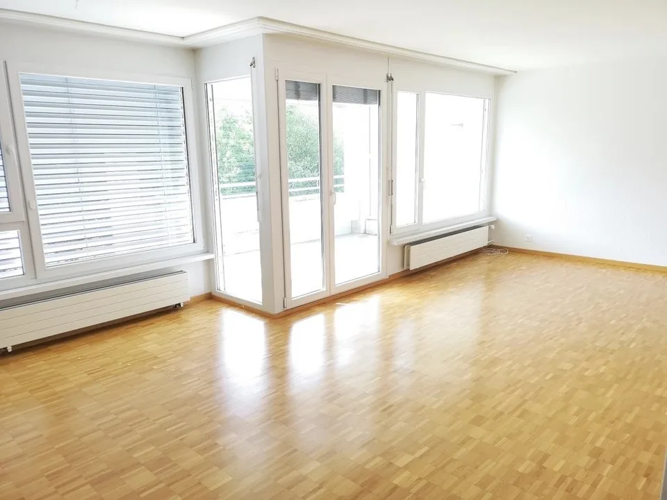 3.5 Zimmerwohnung an ruhiger Wohnlage in der Nähe der Forchbahn – Foto 4 von 7