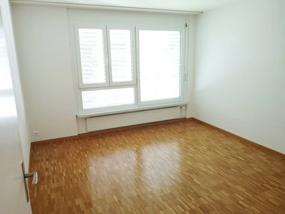 3.5 Zimmerwohnung an ruhiger Wohnlage in der Nähe der Forchbahn – Foto 6 von 7