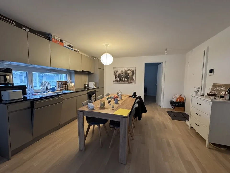 Moderne et idéalement situé – photo 2 sur 5